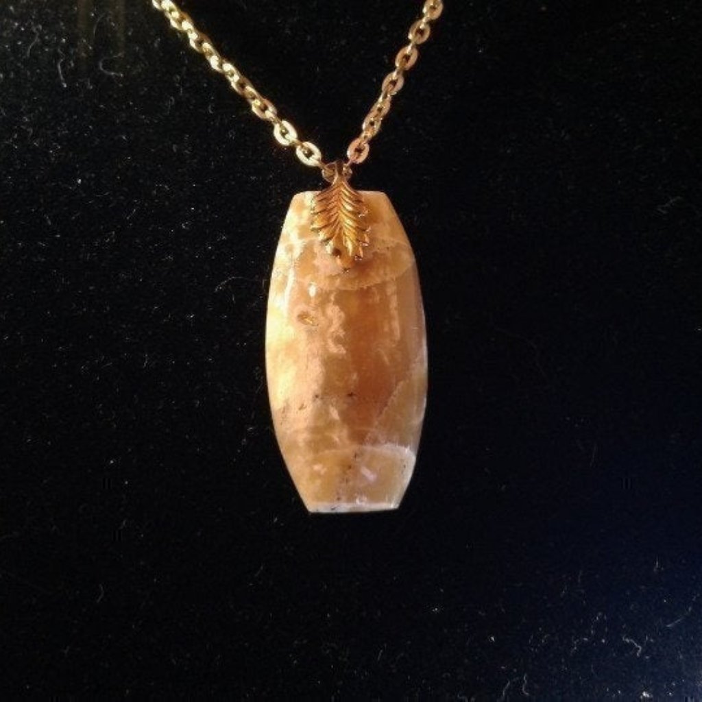 Cobra Jasper Cabochon Pendant Z344 23$